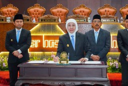Baca juga : Gubernur dan Pimpinan DPRD Jatim Sepakati Enam Perda Strategis, Komitmen Kepastian Hukum dan Penguatan BUMD