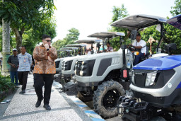 Cara Mas Dhito Jaga Pengairan Lahan Petani