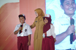 Orang Tua Wali Murid Titipkan Masa Depan Anak