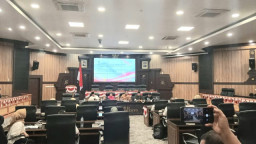 DPRD Kota Mojokerto RDP dengan Kasek SMPN