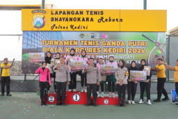 Baca juga : Turnamen Tenis Ganda Putri Piala Kapolres Kediri 2026 Rampung, Sportivitas Jadi Sorotan