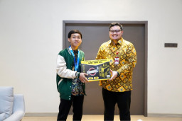 Beri Beasiswa Siswa Peraih Medali Emas LKS Nasional 2026