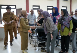 Ning Ita Ajak Masyarakat Budayakan Pola Hidup Sehat 