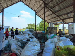 Pak Yes Pastikan Pengelolaan Sampah Optimal