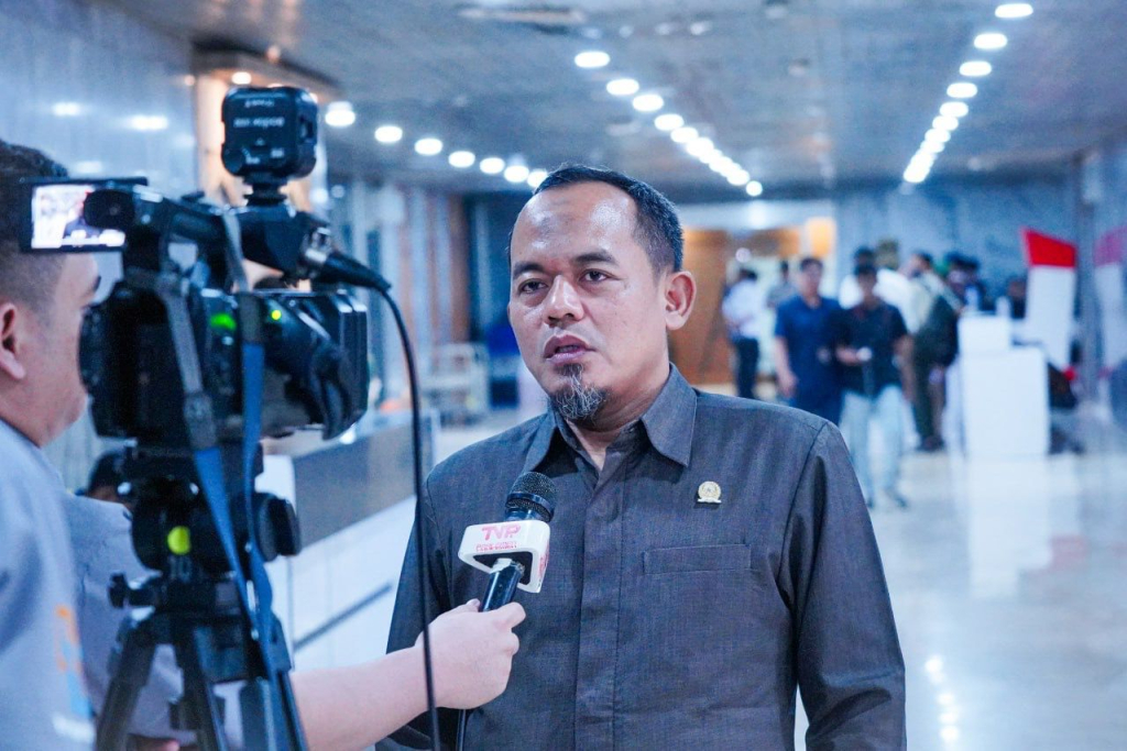 Riyono Caping Aleg DPR Komisi IV 