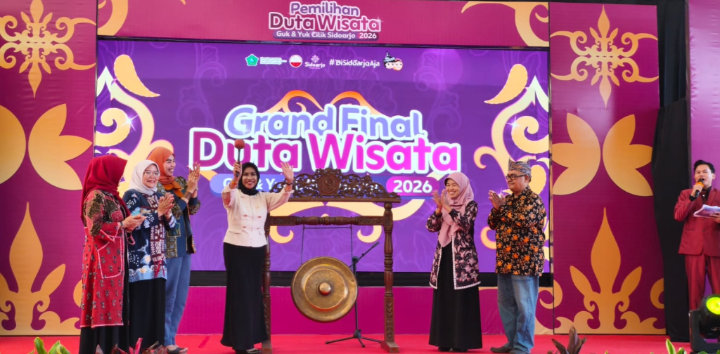 DUTA : Wabup Mimik dalam grandfinal pemilihan Duta Wisata Gukyuk Cilik Sidoarjo 2026. Foto : loetfi