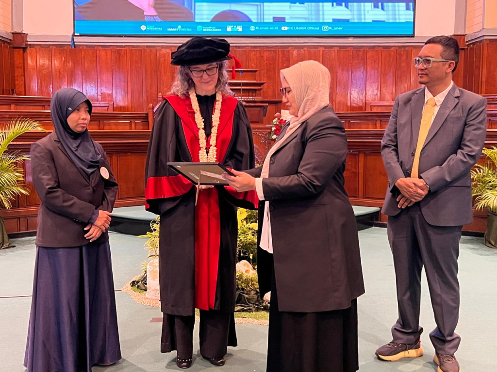 Pendidikan FK Unair Gandeng Guru Besar University of Melbourne