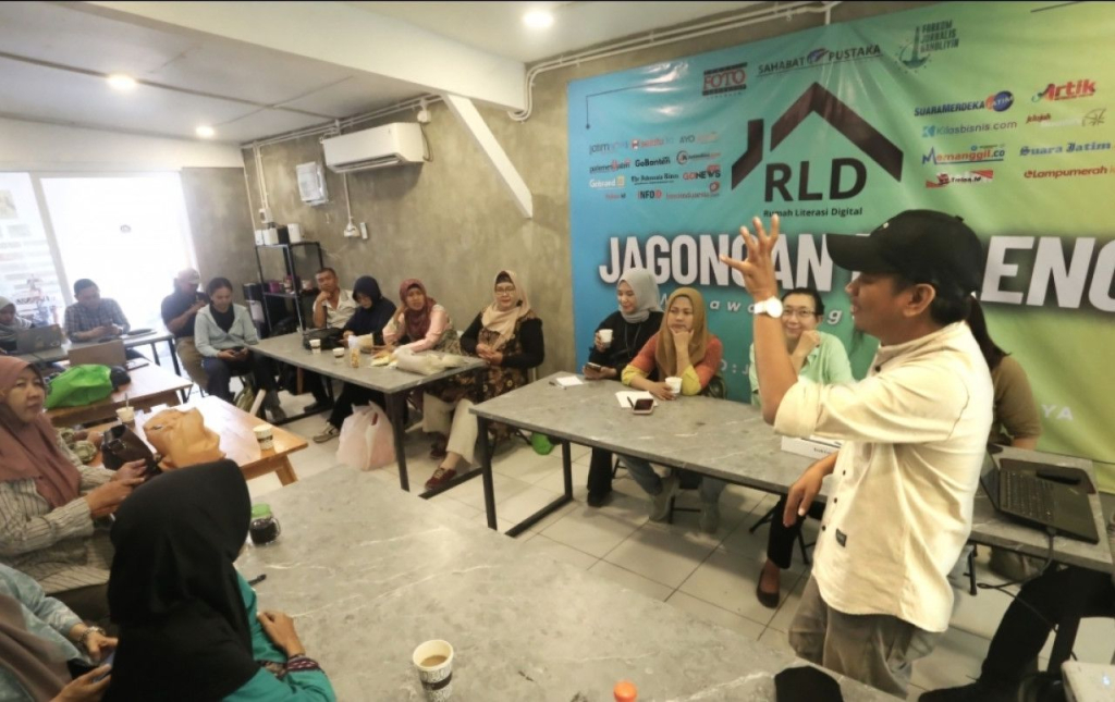 Diskusi terkait maraknya jasa hapus berita yang akan mencintai media siber. FOTO/ist
