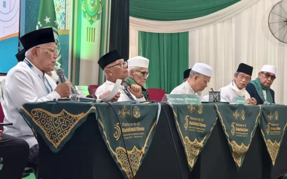 Usai Ditetapkan, Gus Kikin Tandatangani Kontrak Jam’iyyah