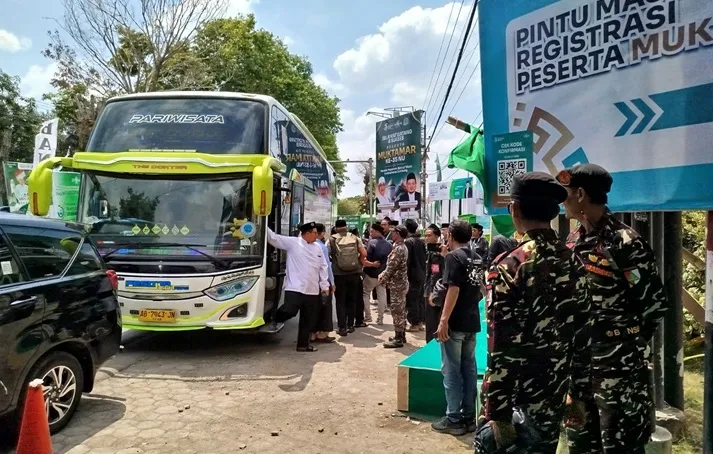 Peserta Muktamar ke-35 NU di Tambakberas mulai berdatangan