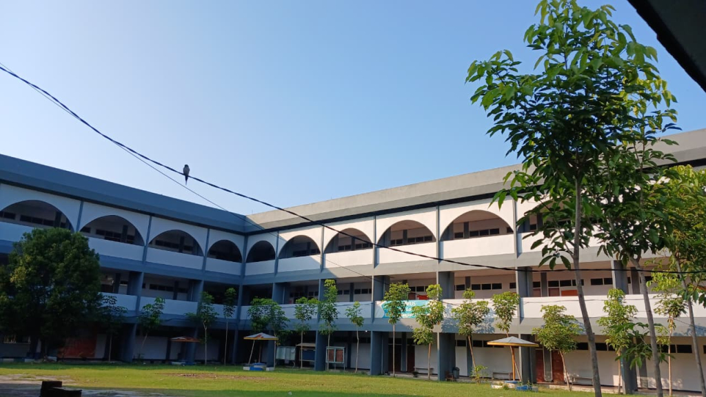 Gedung  Universitas Darul Ulum (Undar) Jombang