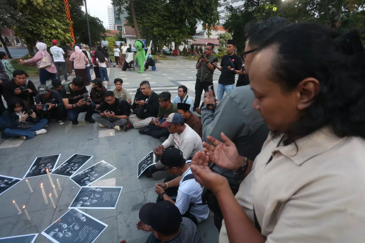 Doa untuk Lima Jurnalis yang Hilang